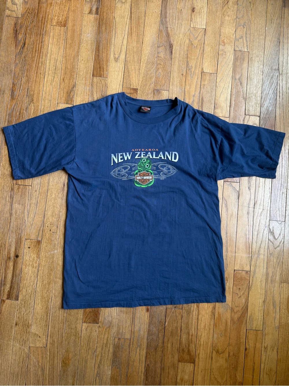 Rare vintage 2002 Harley-Davidson New Zealand Auckland graphic in blue |size 3XL